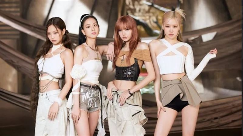  BLACKPINK 